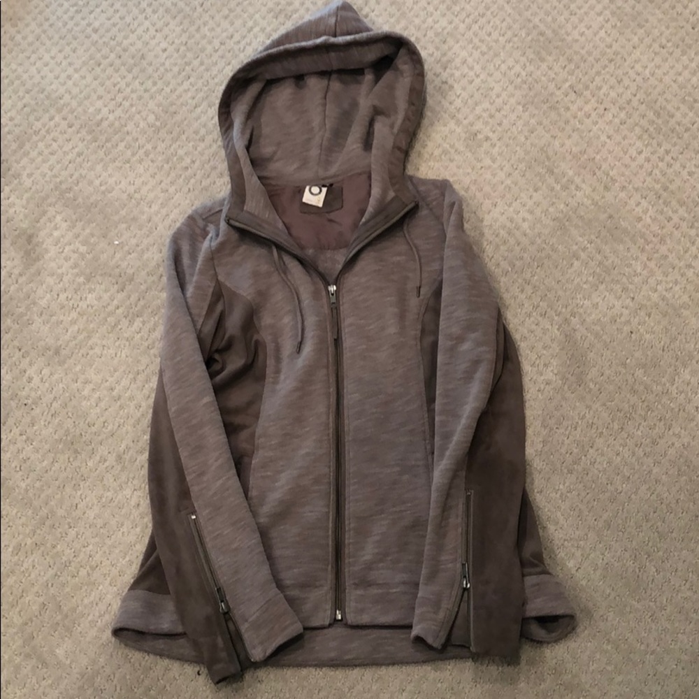 Akemi and Kin zip hoodie